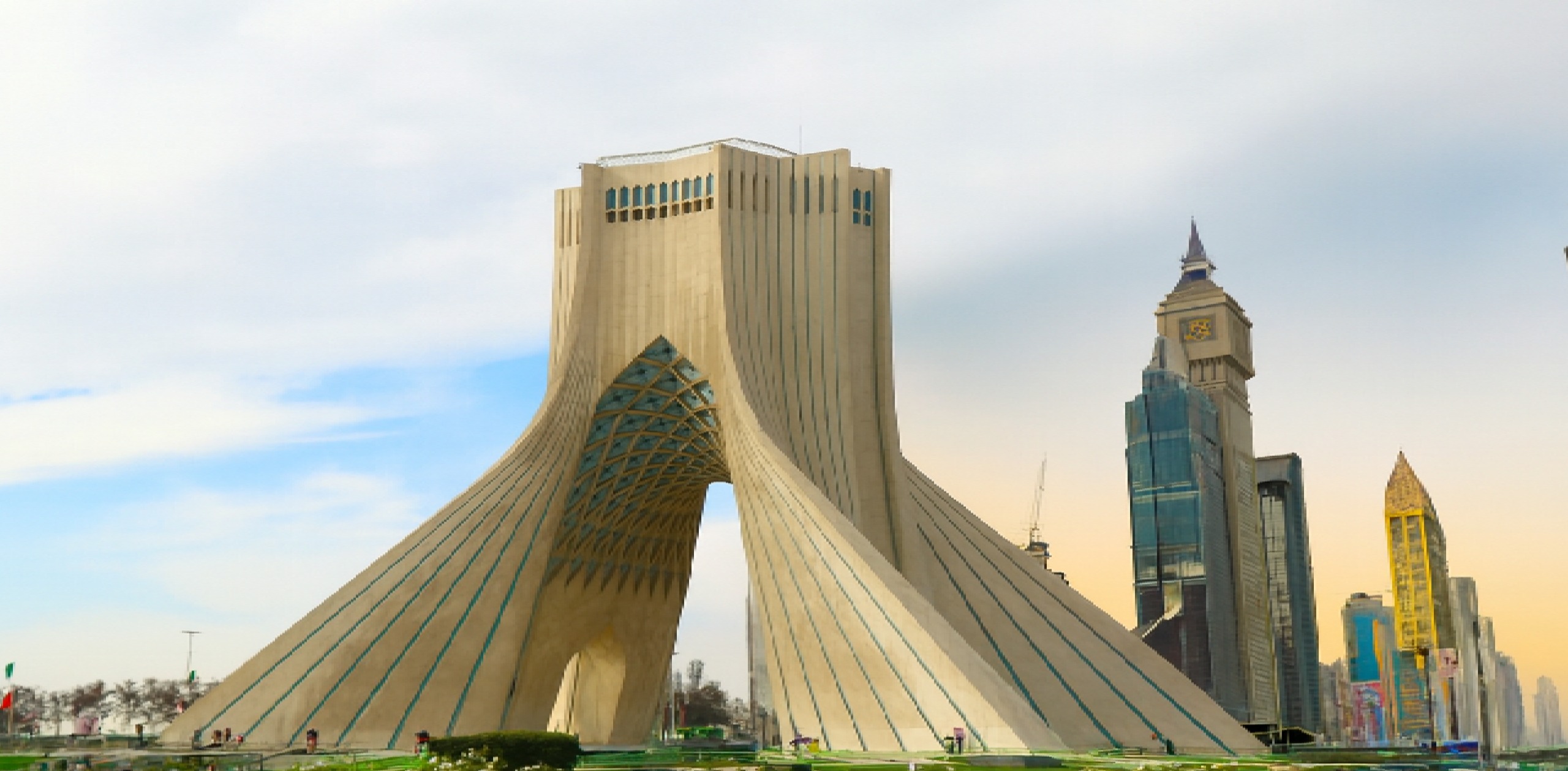 از کامرانیه تا برج خلیفه مقایسه‌ ای که قیمت‌ ها را تکان می‌ دهد